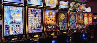 betting online mobile app interface showing Liga 1 matches and live casino tables